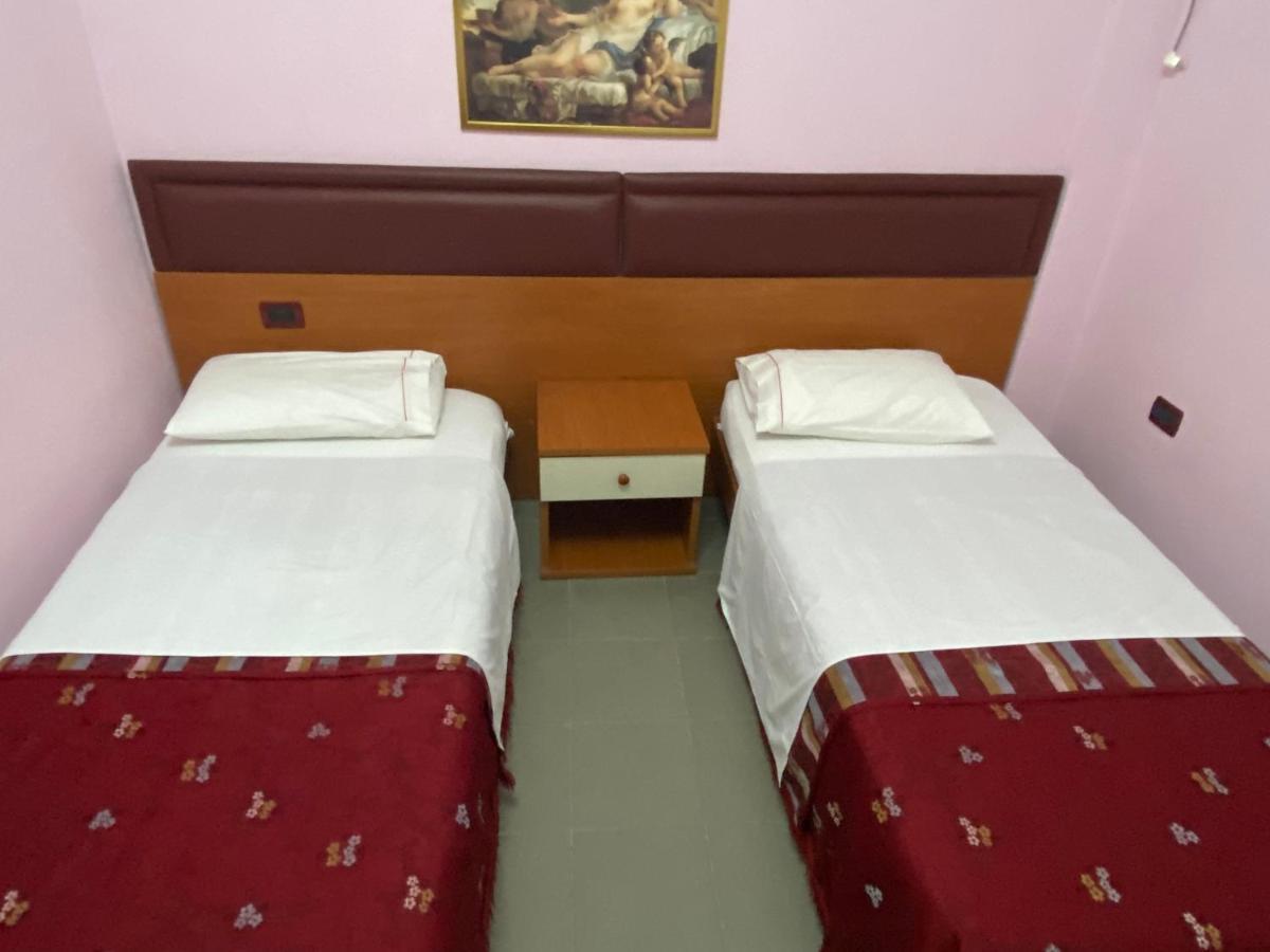 Hotel Edland Vlorë Εξωτερικό φωτογραφία