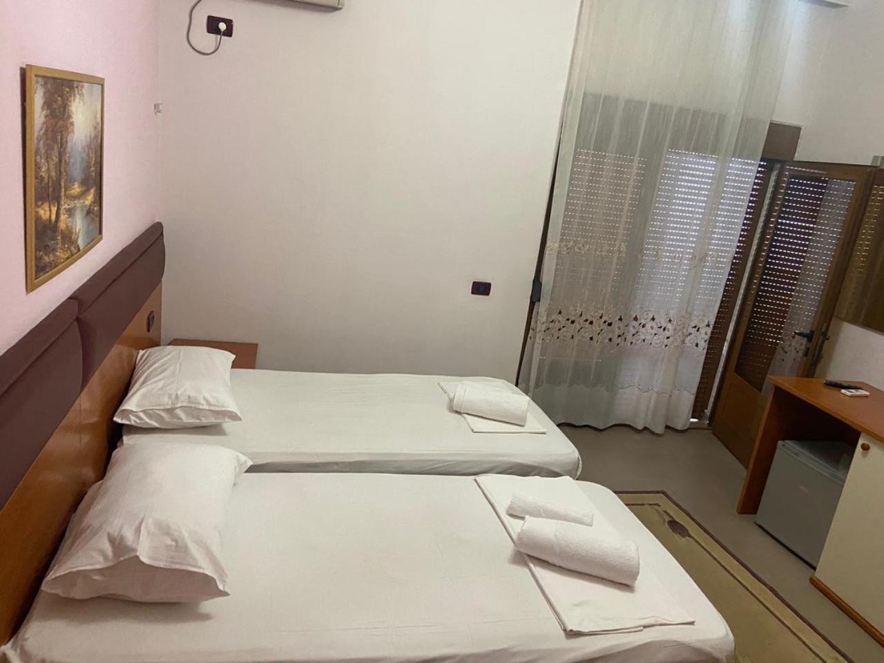 Hotel Edland Vlorë Εξωτερικό φωτογραφία