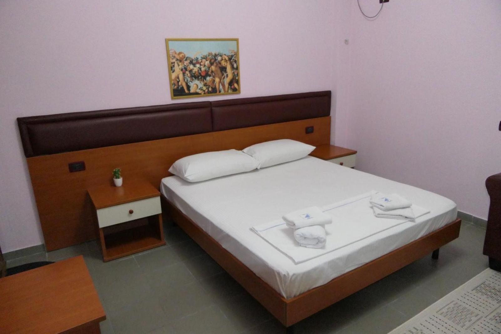 Hotel Edland Vlorë Εξωτερικό φωτογραφία