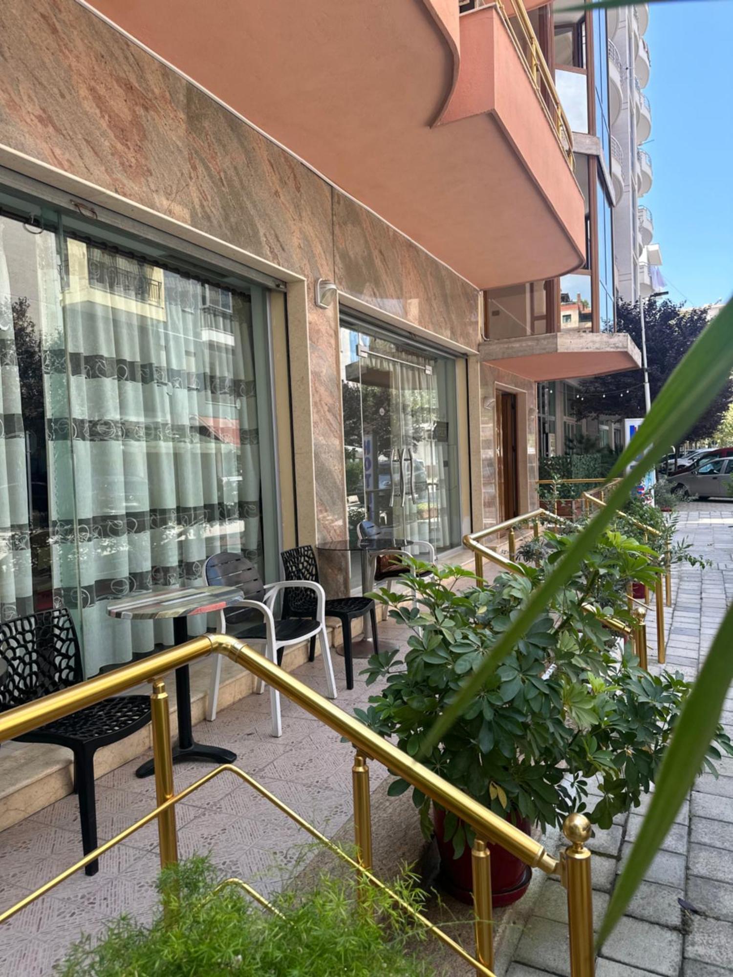 Hotel Edland Vlorë Εξωτερικό φωτογραφία