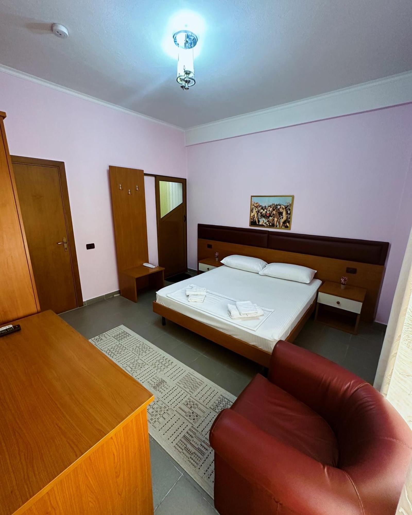 Hotel Edland Vlorë Εξωτερικό φωτογραφία